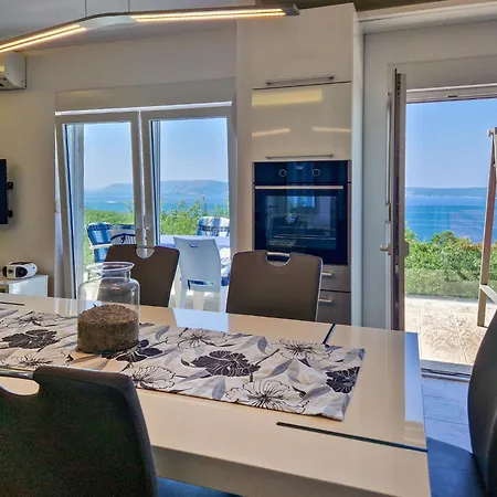 Διαμέρισμα Mladen By Interhome Crikvenica